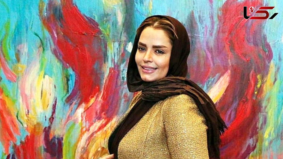 تیپ سنتی و همه پسند سپیده خداوردی/ ترکیب مانتوی مشکی و جلیقهی خوشرنگش چه کرده؟!