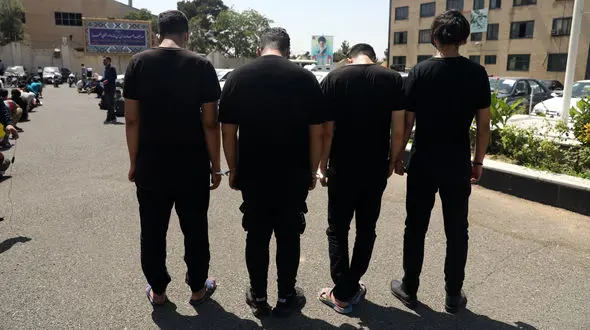 بازی جرأت حقیقت مدرسه ای را در کرج به آتش کشاند / کینه آتشین 4 بچه مدرسه ای از مدیر + عکس و فیلم گفتگو