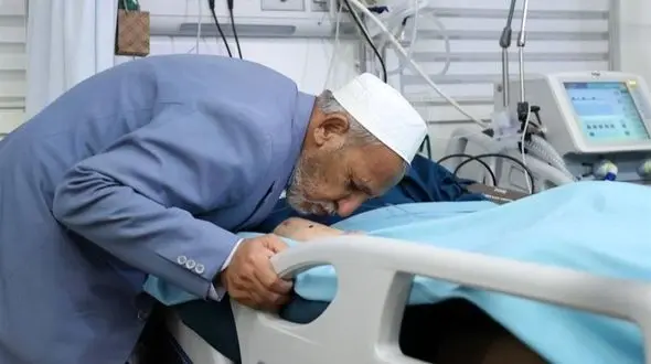 پدر مرحوم صابر کاظمی: پیام تسلیت رهبری برای ما قوت قلب  بود