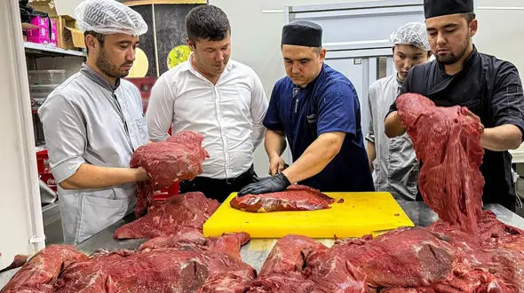 سفر به تاشکند؛ اسکندر کباب و دونر کباب، ستارگان غذاهای خیابانی + فیلم