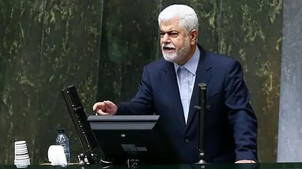 کشورهای عربی مقصد اصلی مهاجرت پزشکان ایرانی است/ روند قانونگذاری مجلس در حوزه درمان مطابق با شرایط جامعه نیست