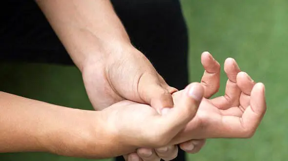 علائم آرتریت روماتوئید را شناخته و در درمان این بیماری جدی باشید