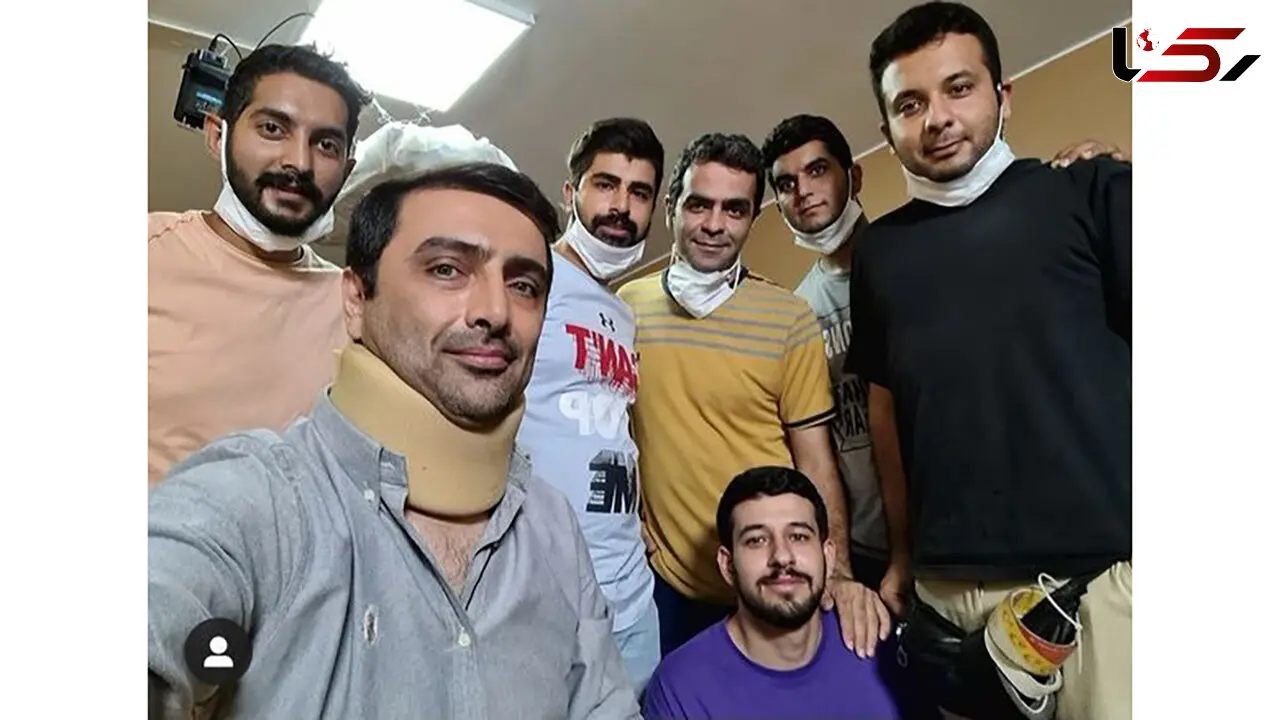سلفی امین زندگانی با عوامل خانه امن + عکس 