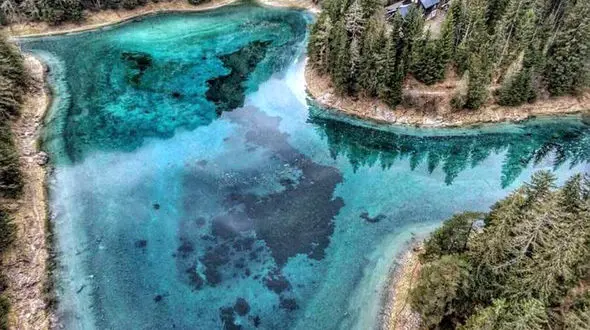 دریاچه ای در اتریش که در زمستان ناپدید می شود/مکانی فوق العاده برای عکاسان گردشگر