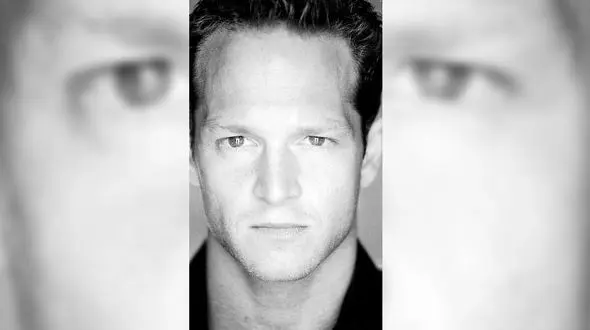 کشف جسد حلق آویز شده بازیگر مشهور در خانه اش+عکس / امریکا