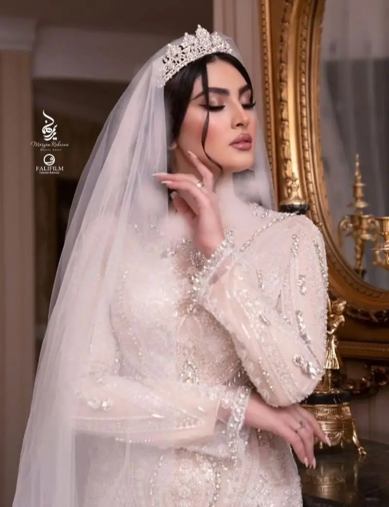 مریم مومن