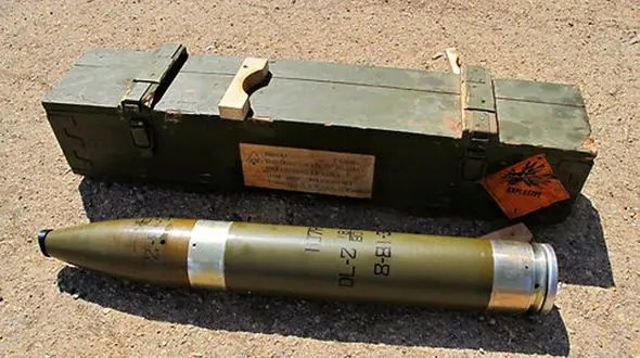 هوشیاری پاکبان شهرداری کرمانشاه محله ای را نجات داد / پلیس گلوله جنگی را مهار کرد