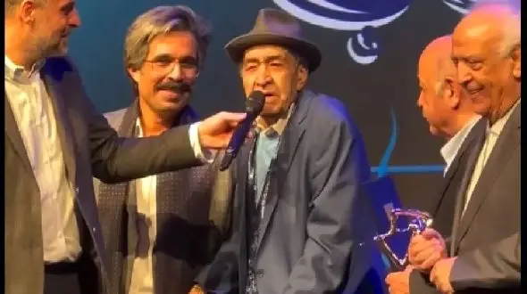 فیلم آواز اصیل /  جمال وفایی و ایرج خواجه امیری چه کورسی انداختن فقط رقص استاد وفایی