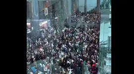 فیلم / فرودگاه دبی شاهد بزرگترین موج خروج مسافران در سایه جنگ منطقه‌ای است