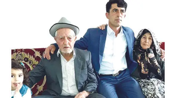 از دهقان فداکار هیچ یادبودی نماند + عکس