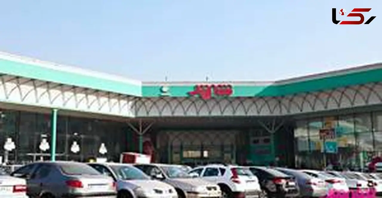 فروشگاه شهروند تهران مشتریان را در تونل های یخچالی پذیرا شده است/ آقای مدیر، شهروندان باید  لباس اسکیموها را بپوشند!؟