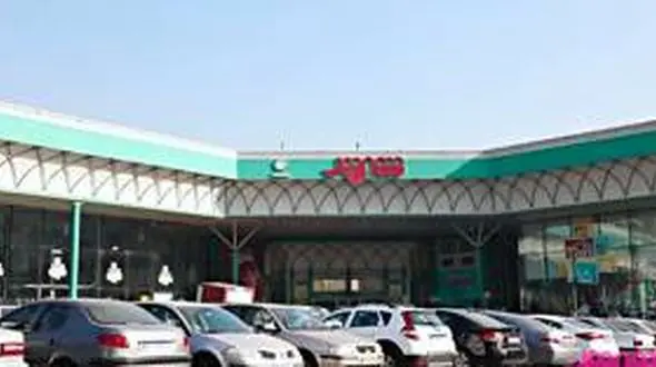 فروشگاه شهروند تهران مشتریان را در تونل های یخچالی پذیرا شده است/ آقای مدیر، شهروندان باید  لباس اسکیموها را بپوشند!؟