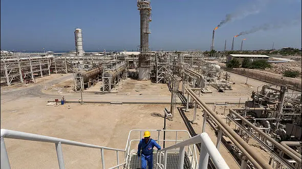 مجوز استخدام ٢٥٠٠ نفر در صنعت نفت صادر شد