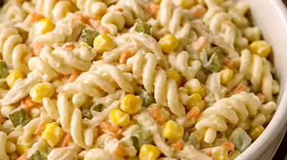 سالاد ماکارونی بهترین پیش غذا برای عصرونه فردا پنجشنبه + فیلم