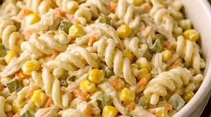 سالاد ماکارونی بهترین پیش غذا برای عصرونه فردا پنجشنبه + فیلم