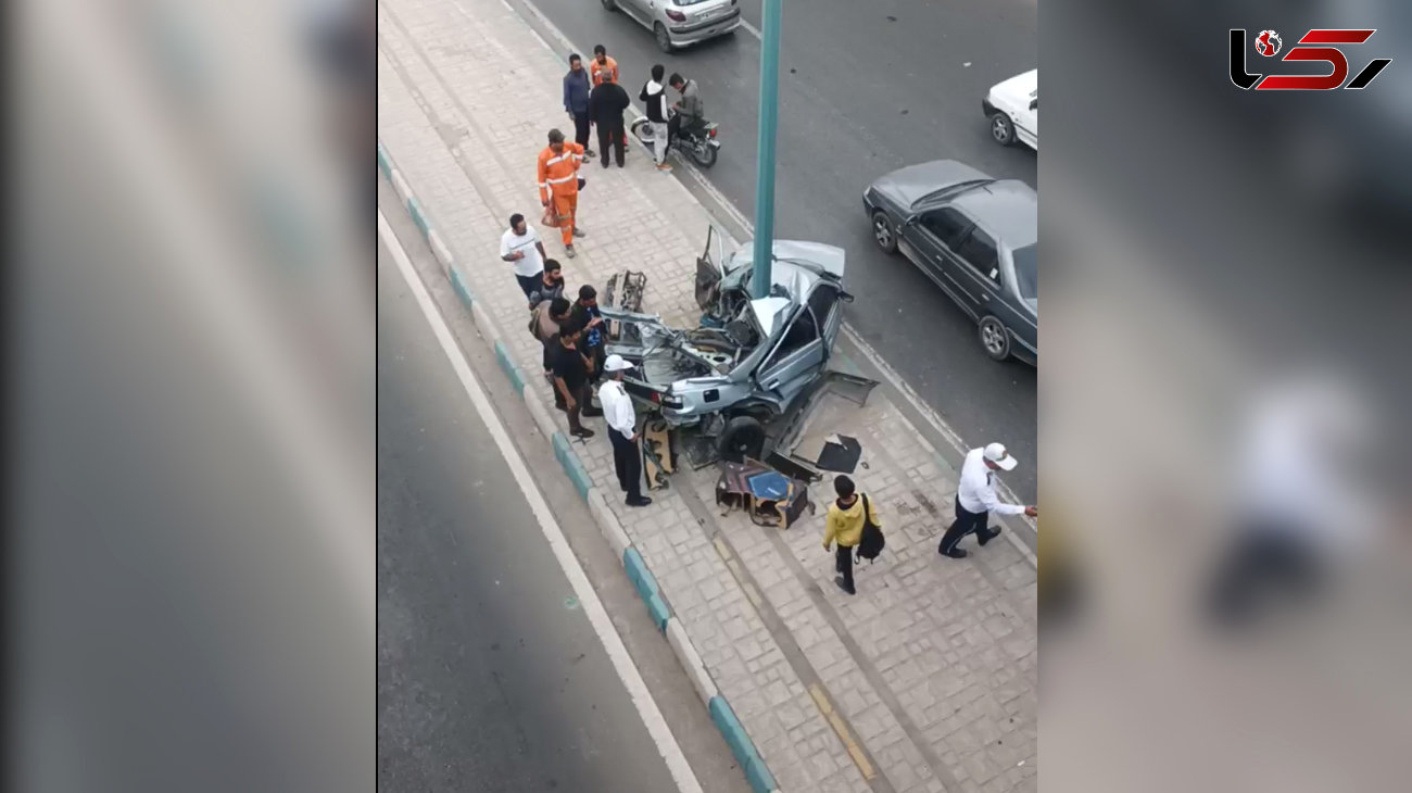 کیفیت افتضاح بدنه خودرو داخلی | تصادف خودرو در کرمان با تیر برق!