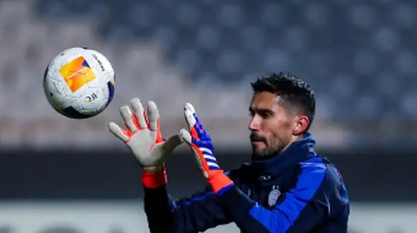 حسینی بهترین بازیکن دیدار با النصر شد