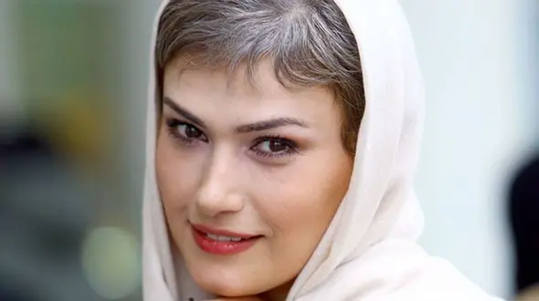 خانم بازیگر شیک گناه فرشته واقعا سیگاری شد + عکس منفور لادن مستوفی!