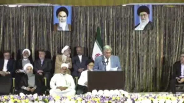  روحانی در جمع مردم هرمزگان حضور یافت
