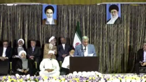  روحانی در جمع مردم هرمزگان حضور یافت