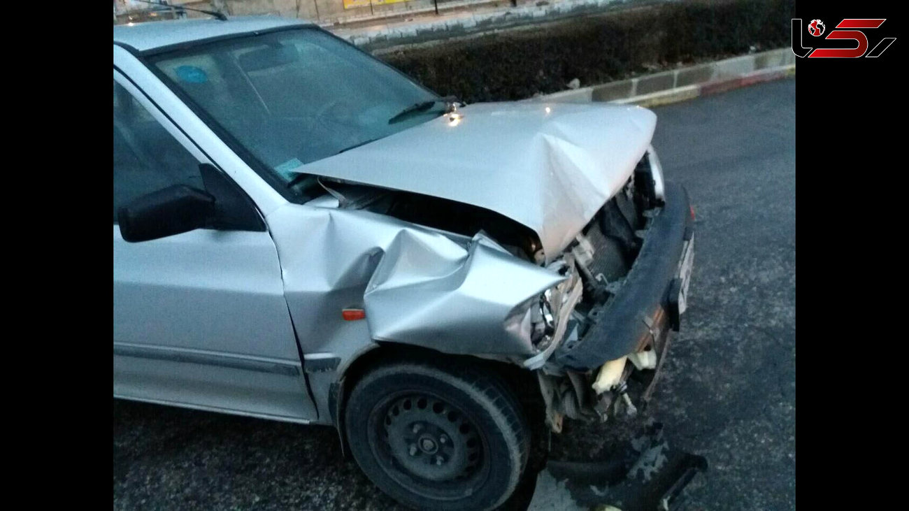 تصادف پرحادثه 2 خودرو در یزد 
