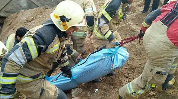 مرگ تلخ کارگر یزدی بر اثر سقوط از ارتفاع 