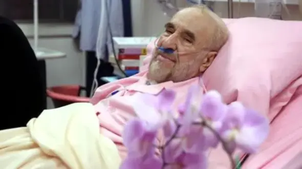 ابطحی از واکنش جالب خاتمی به وضعیت قلبی‌اش می‌گوید