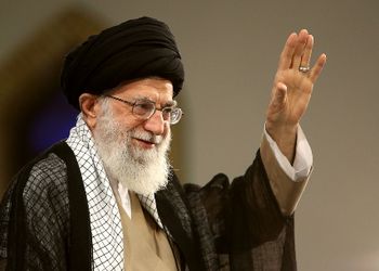 فیلم / رهبری انقلاب: این رپ و مپ و این چیزا زمان ما هم بود...