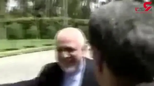 شوخی جالب ظریف با خبرنگاران: دژپسند را بگیرید! +فیلم 