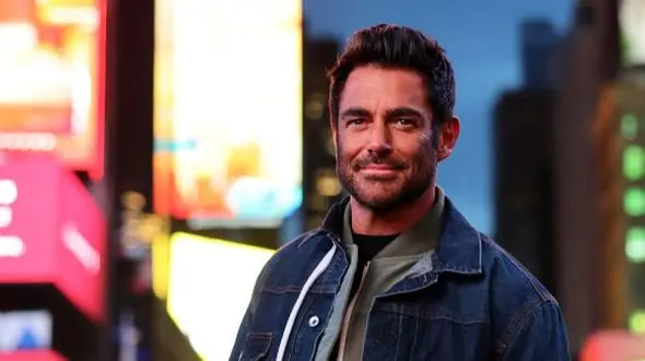 پز نیست فاصله طبقاتیه! / استایل های گران قیمت و لاکچری گلزار که میلیاردها تومن خرجش کرده است!