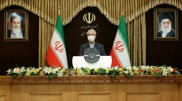 مبارزه با دو ویروس کرونا و تحریم، مبارزه برای بقای ملی است/ حضور دانش‌آموزان در مدرسه اجباری نیست + فیلم