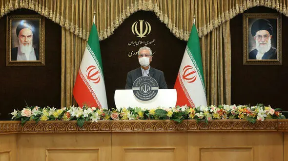 مبارزه با دو ویروس کرونا و تحریم، مبارزه برای بقای ملی است/ حضور دانش‌آموزان در مدرسه اجباری نیست + فیلم