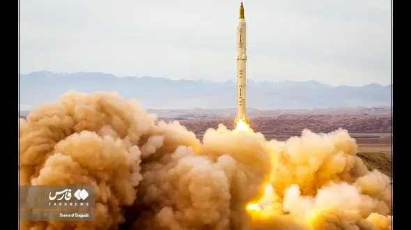 فیلم شلیک 16 فروند موشک بالستیک در مرحله نهایی رزمایش پیامبر اعظم 17