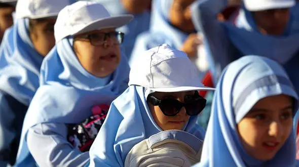 والدین دانش آموزان می توانند از نرخ مصوب لباس فرم مطلع شوند + آدرس سایت