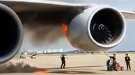 ببینید /  آتش سوزی موتور هواپیما در مسقط+ فیلم