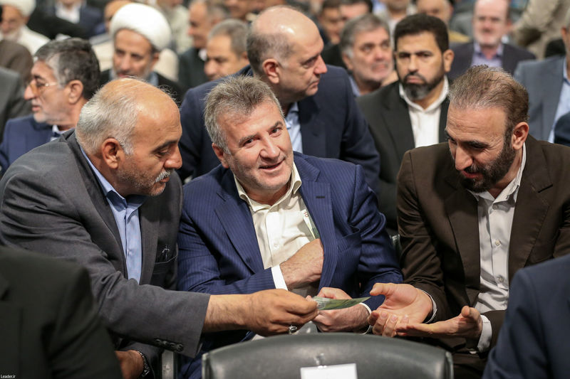 دیدار نمایندگان مجلس شورای اسلامی با رهبر انقلاب حضرت آیت الله خامنه ای -چهارشنبه ۲۱ خرداد ۱۴۰۴