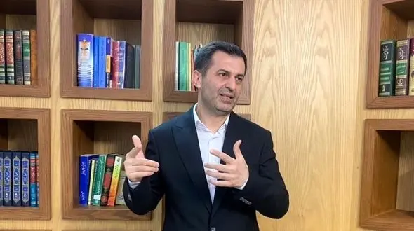 ناامید کردن مردم خیانت است/ همه باید کنار دولت باشند