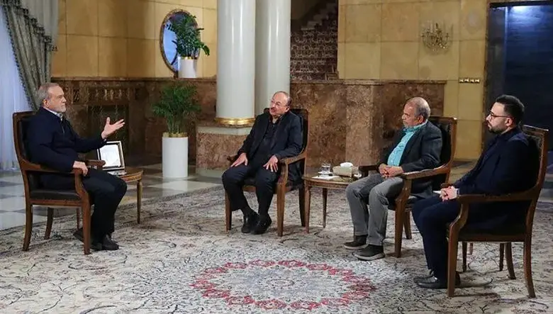  رمزگشایی از نشست پزشکیان با سه چهره سیاسی / کسی از اتاق فرمان آنان را هدایت نمی‌کند!