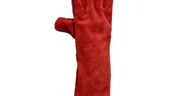 ضرورت استفاده از دستکش ایمنی در کارهای مهندسی