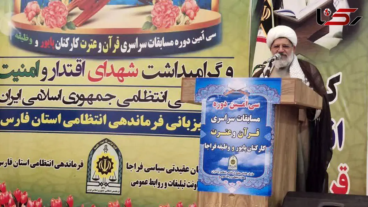 همه مشکلات بشر از فاصله گرفتن از قرآن است