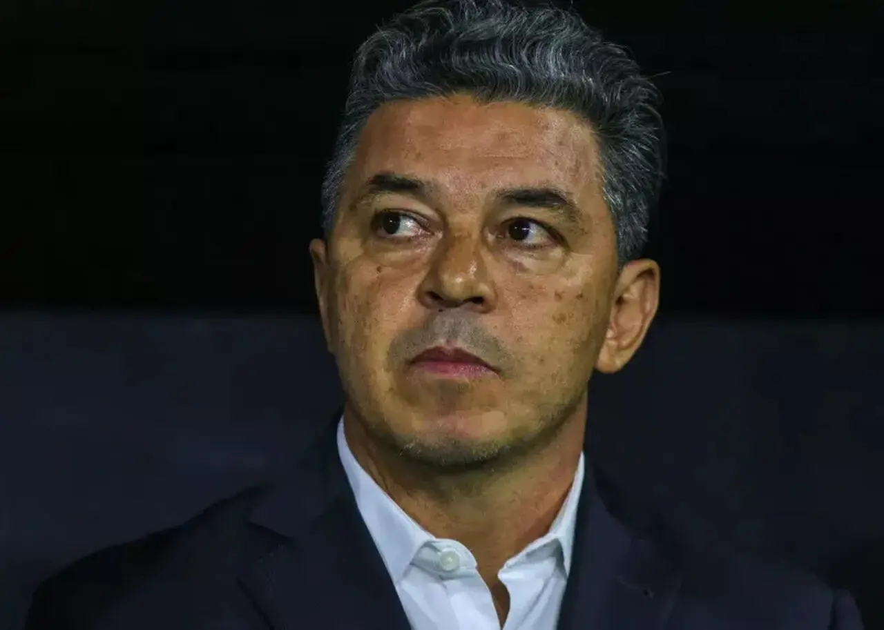 رسمی شد؛ سرمربی مشهور آرژانتینی هدایت تیم ملی اکوادور را بر عهده گرفت