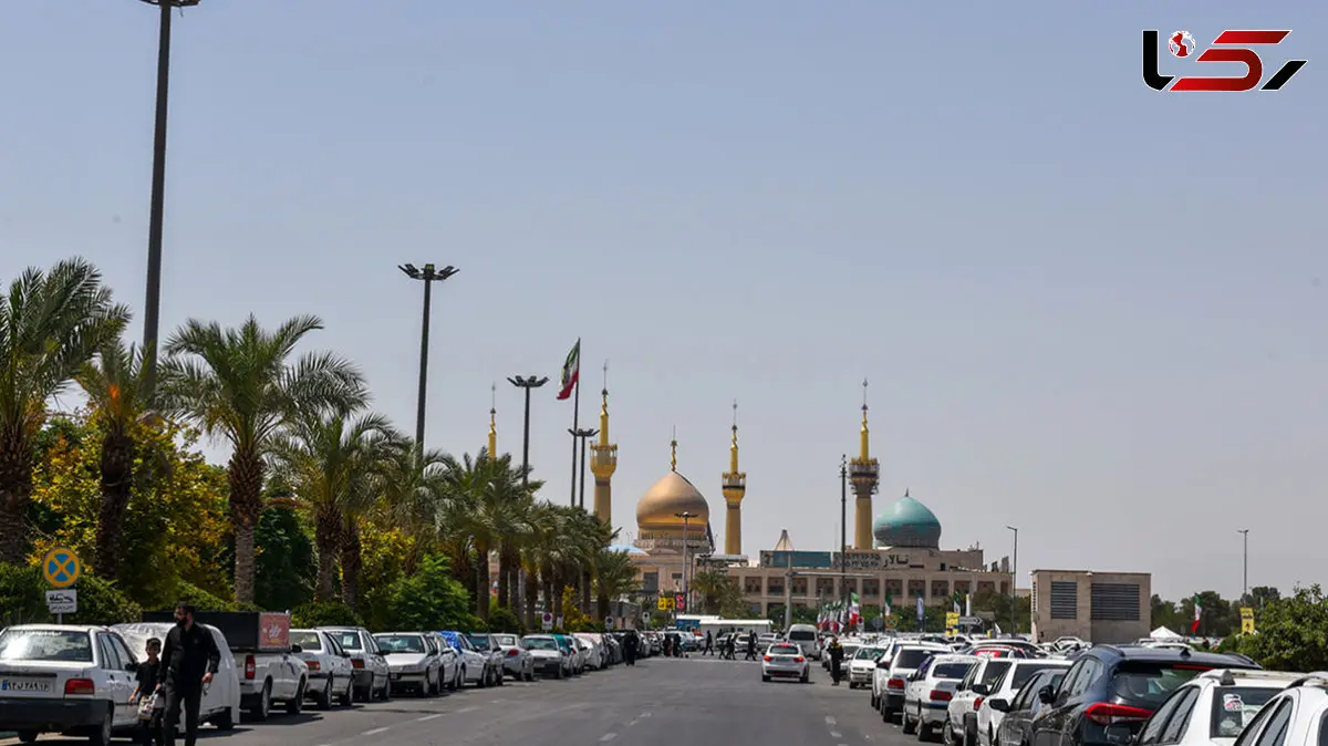 آستان مقدس امام خمینی(س) در کنار زائران مراسم بدرقه و تشییع امام قائد شهید