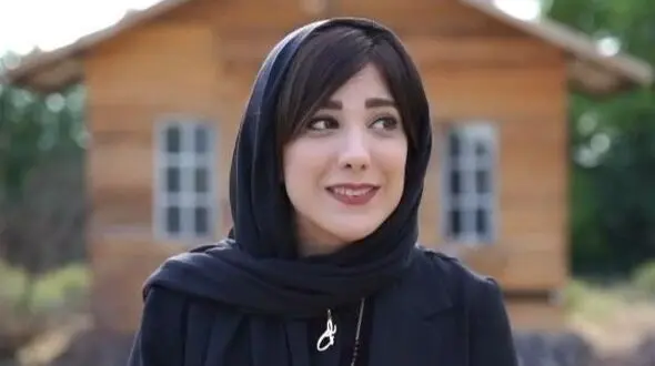 فیلم/ شعر بی‌همتا و دلی با صدای دلنواز باران نیکراه/ سینه ام دکان عطاری است/ سینه ام دکان عطاری است دردت چیست ؟...