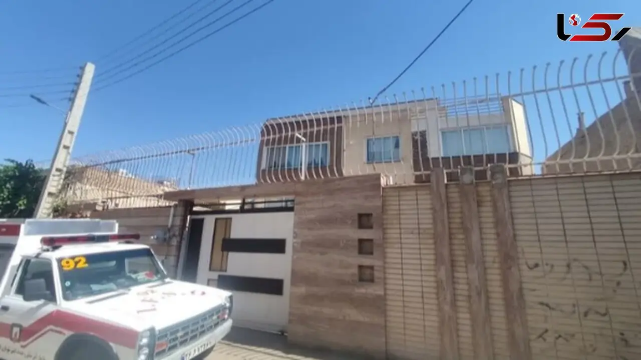 سقوط هولناک زن جوان به داخل نورگیر / تیم نجات به محل حادثه اعزام شد