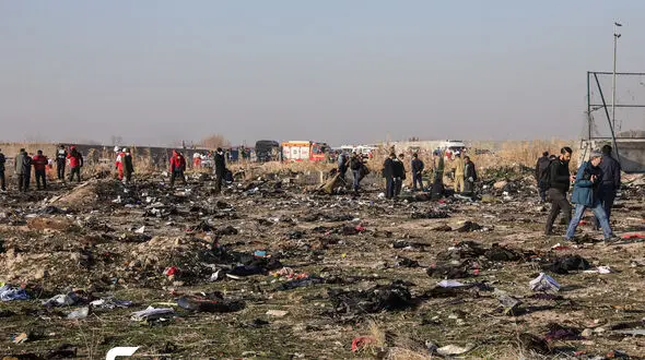 بررسی جعبه حقایق سقوط