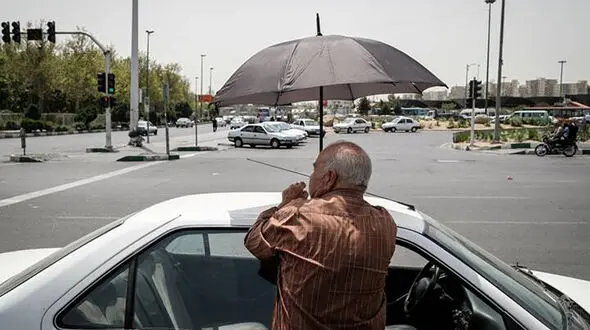 ورامین با دمای ۴۳ درجه سانتیگراد گرم‌ترین نقطه تهران /هوای جهنمی مهمان تهرانی ها می شود!

