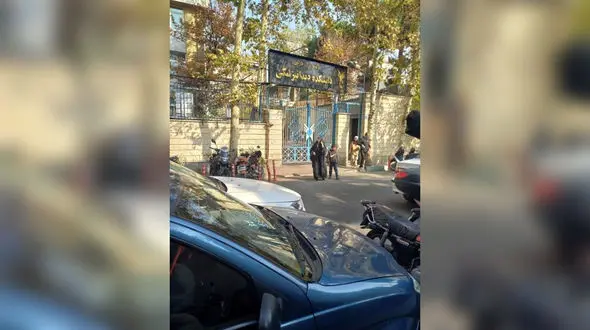 آتش سوزی بزرگ در بایگانی دانشکده دندانپزشکی آزاد اسلامی / ظهر امروز رخ داد