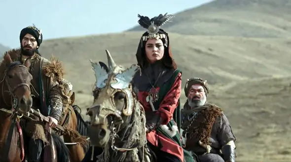 الهه خادمی در تقش غزال مستوران بیرون سریال+بیوگرافی و عکس