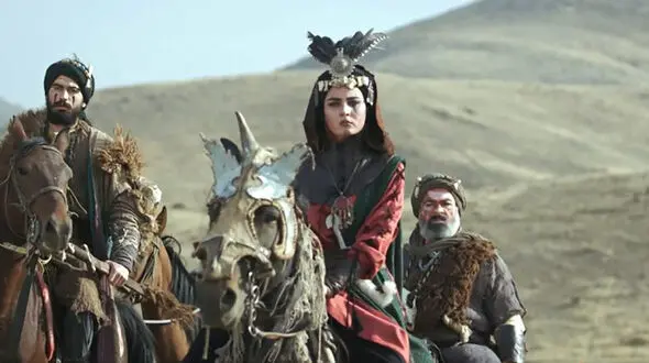 الهه خادمی در تقش غزال مستوران بیرون سریال+بیوگرافی و عکس