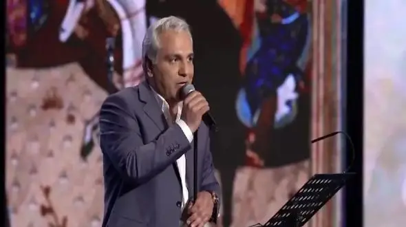 فیلم آوازخوانی باشکوه مهران مدیری با آهنگ ترکی آیریلیق /از آذریا بهتر خوند!